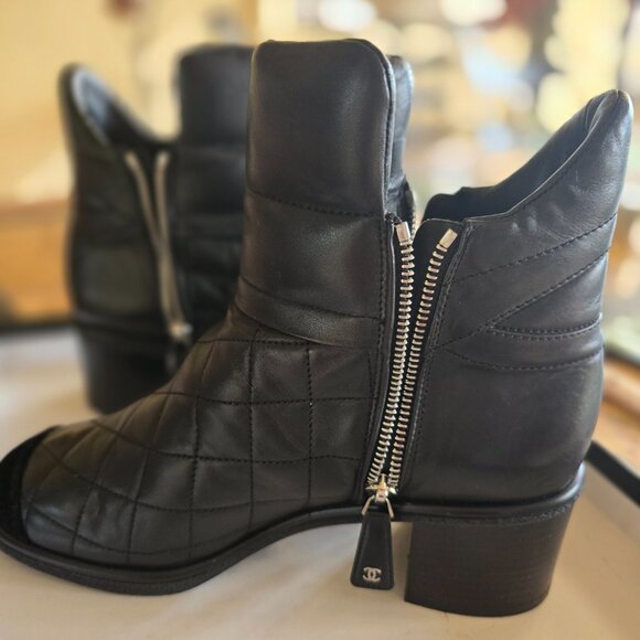 Chanel ankle boots size 39 - Picture 3 of 11